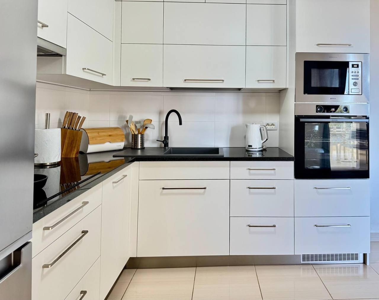 White Coast Apartment Саранда Екстер'єр фото